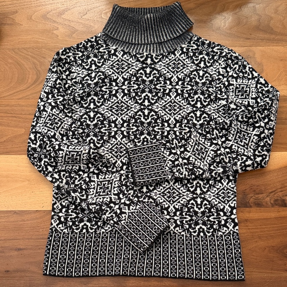 Talbot sweater